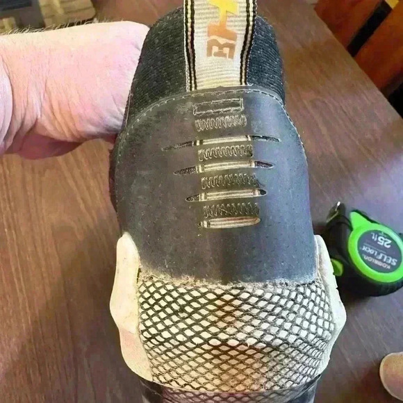 Under Armour Harper 6 Baseball Cleat. Metal Cleat. Men’s Size 11. Great Shape - Picture 6 of 10